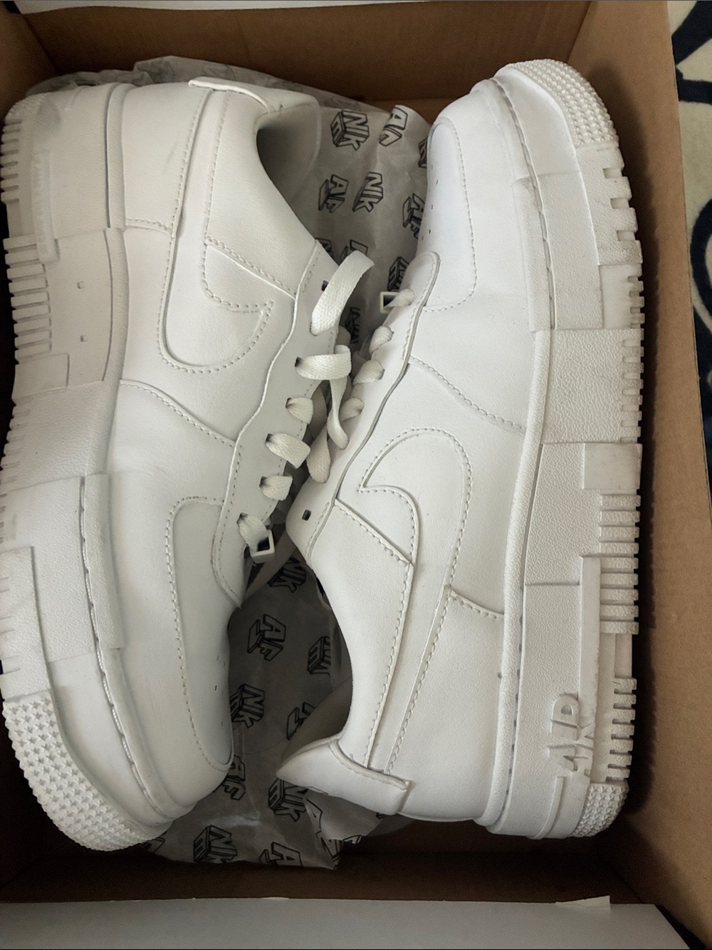 Nike Men’s Air Force 1 Pixel Sneakers